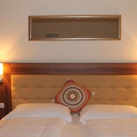 Stiftshotel Garsten Steyr Esterno foto