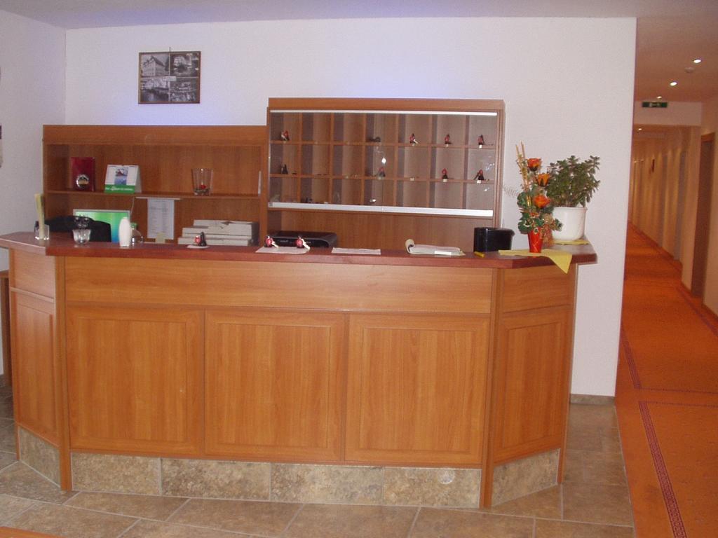 Stiftshotel Garsten Steyr Esterno foto