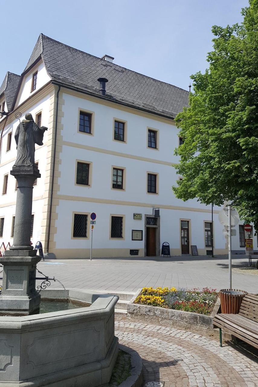 Stiftshotel Garsten Steyr Esterno foto