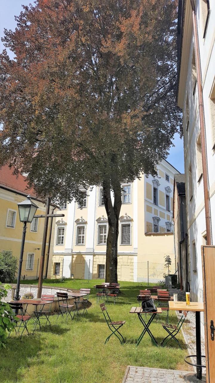Stiftshotel Garsten Steyr Esterno foto
